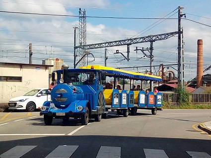 Tren turístico